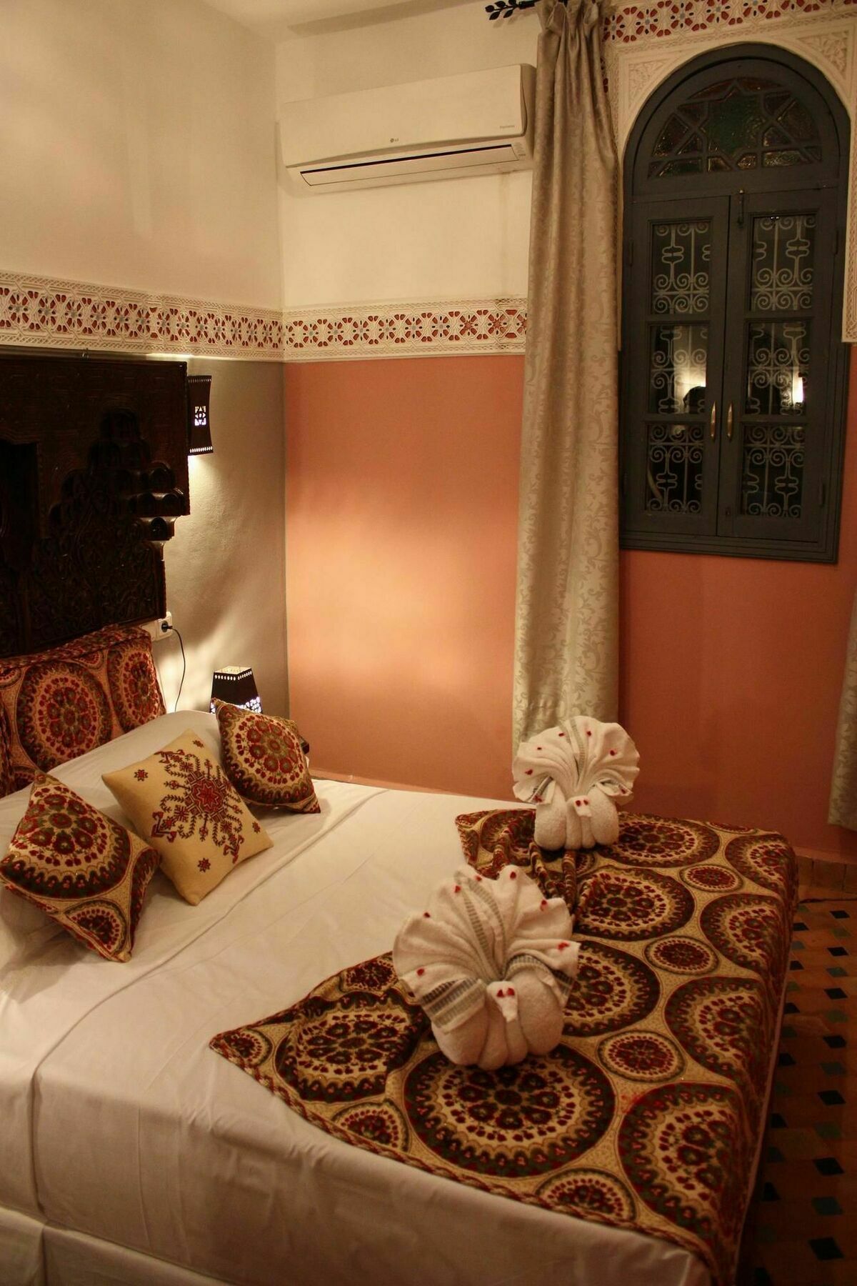 Ryad Dar El Meknassia Meknès Exterior foto